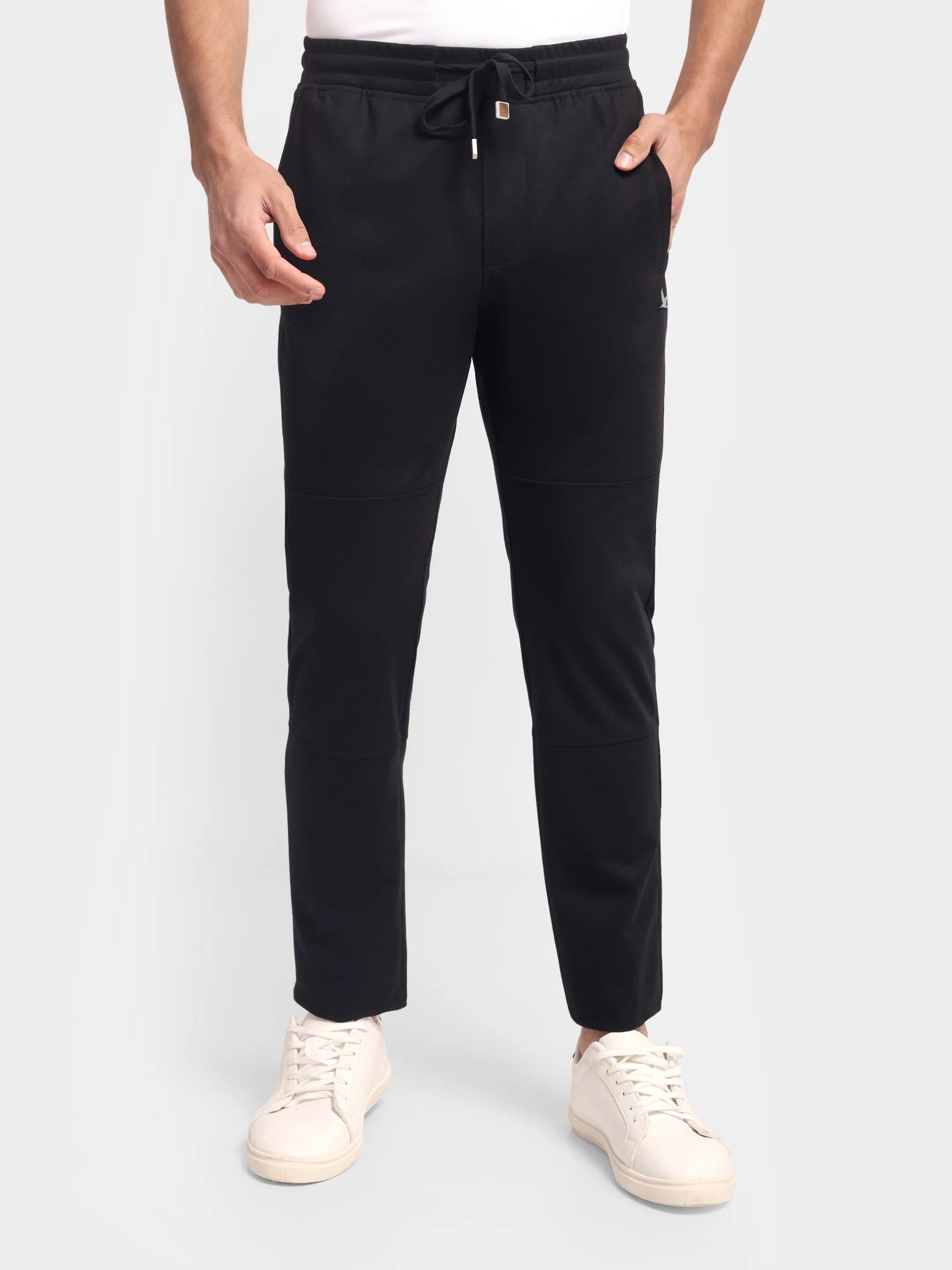 Luxor Track Black