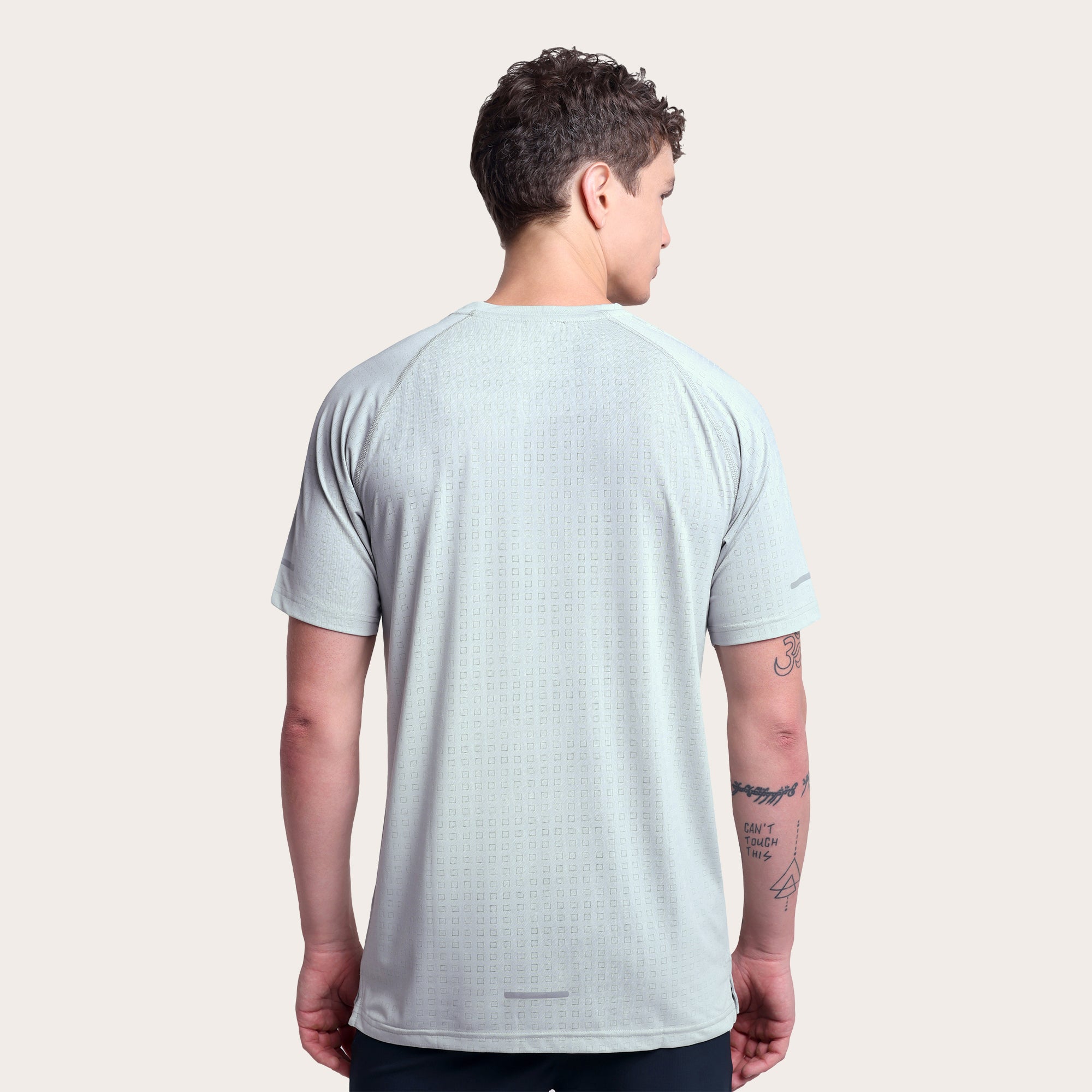 StreetPulse Tee Light Gray