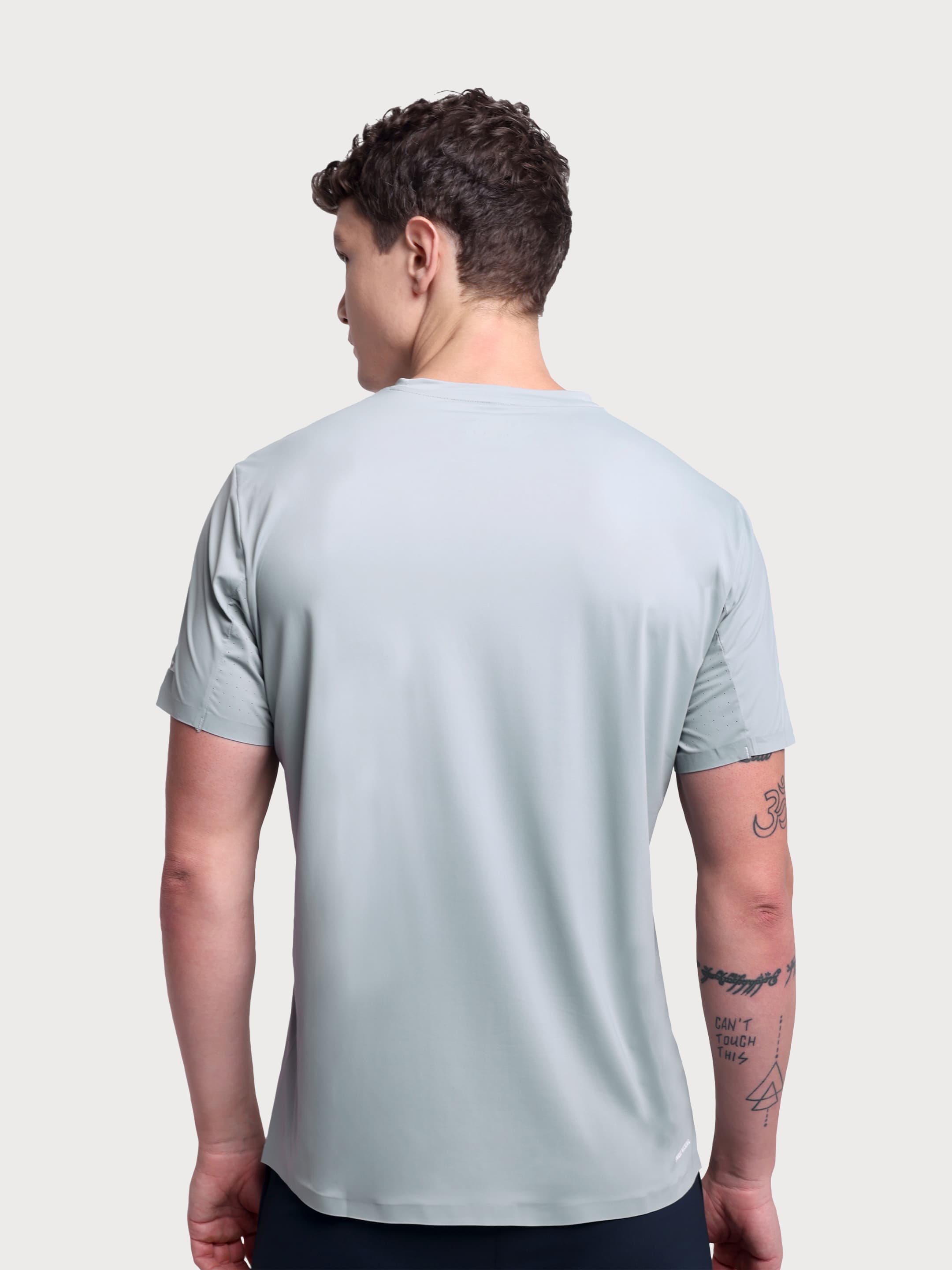 UrbanThreads Tee Grey