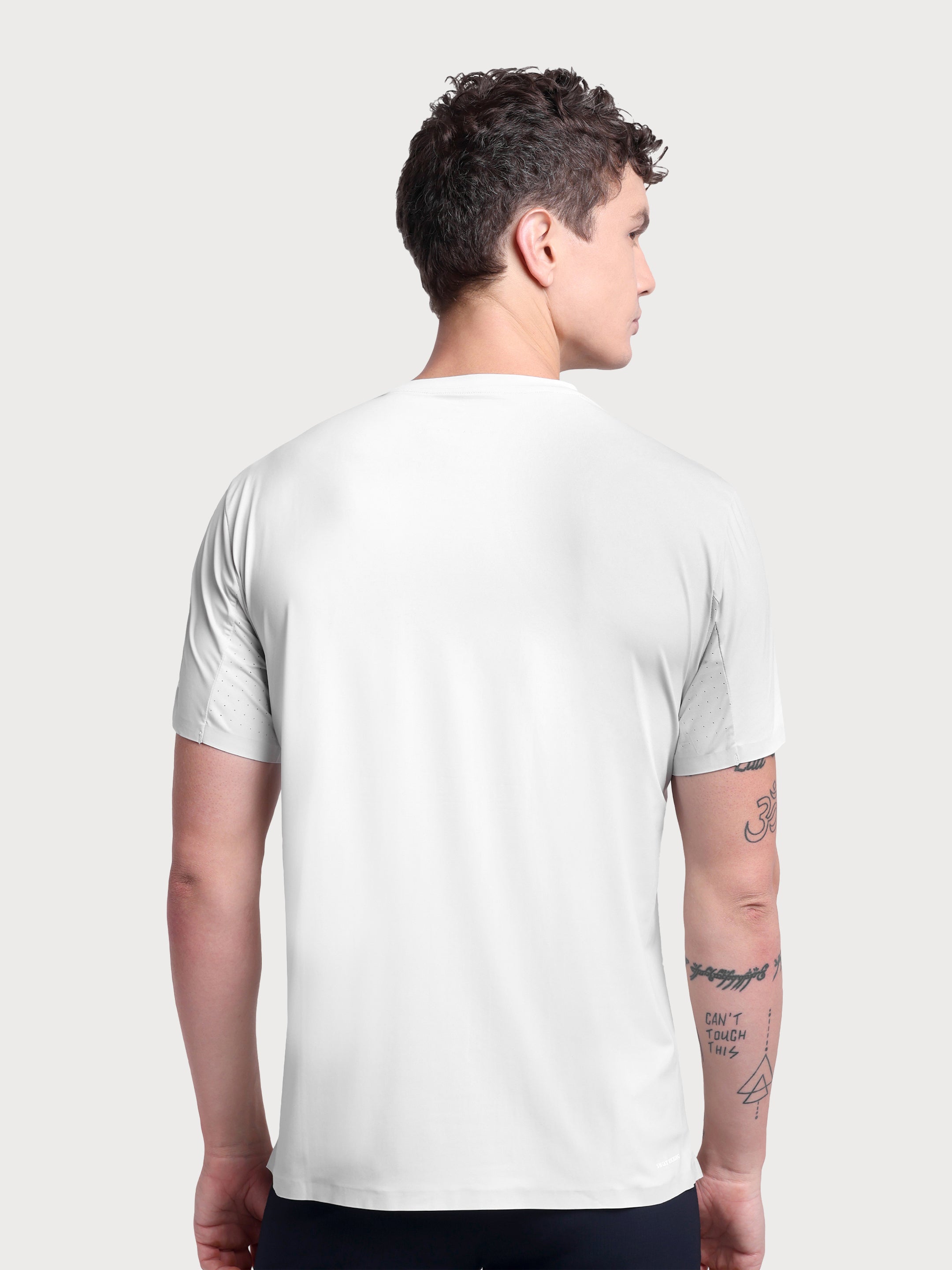 UrbanThreads Tee Light Grey