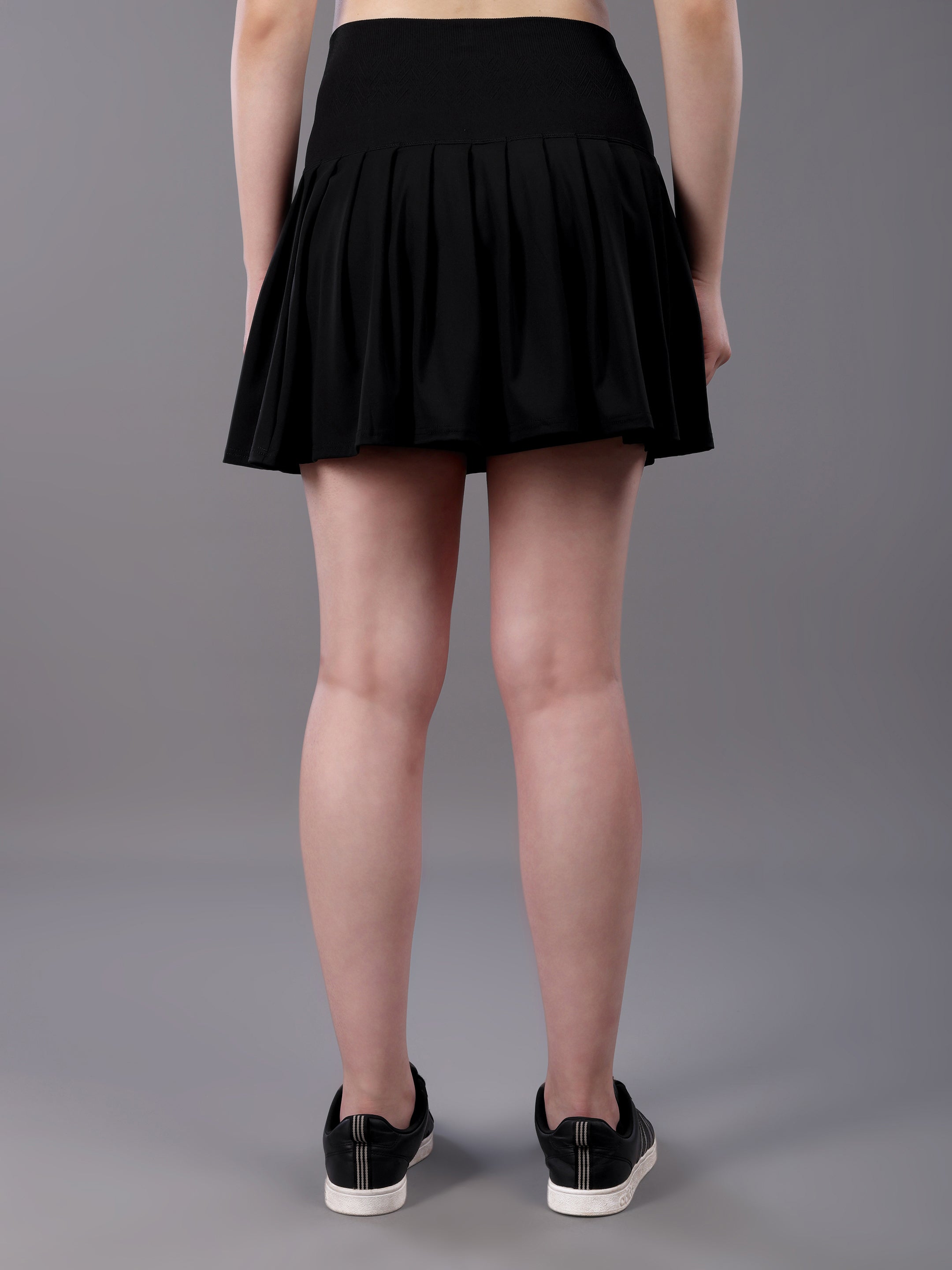 #Color_Dark Black