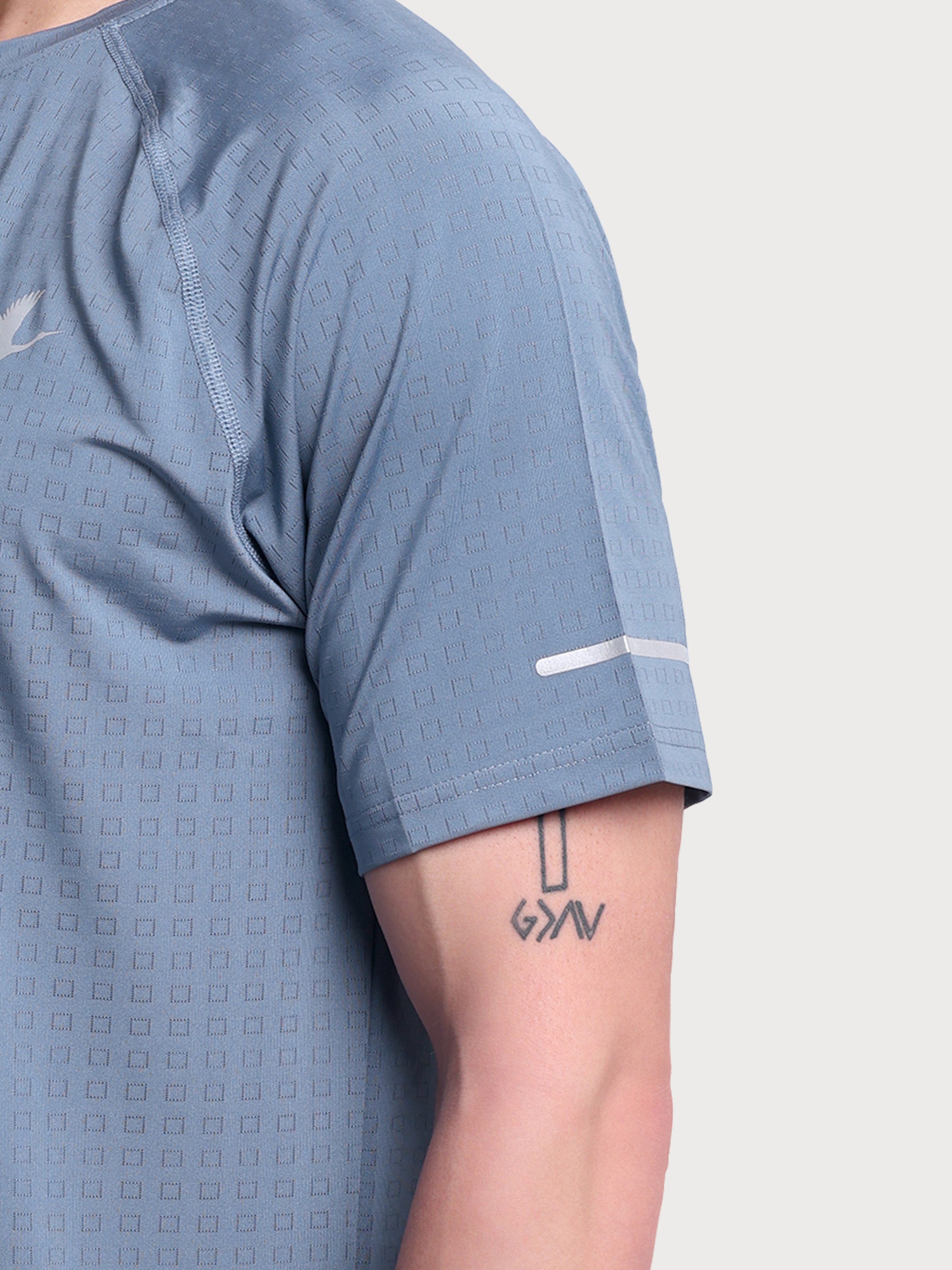 StreetPulse Tee Sky