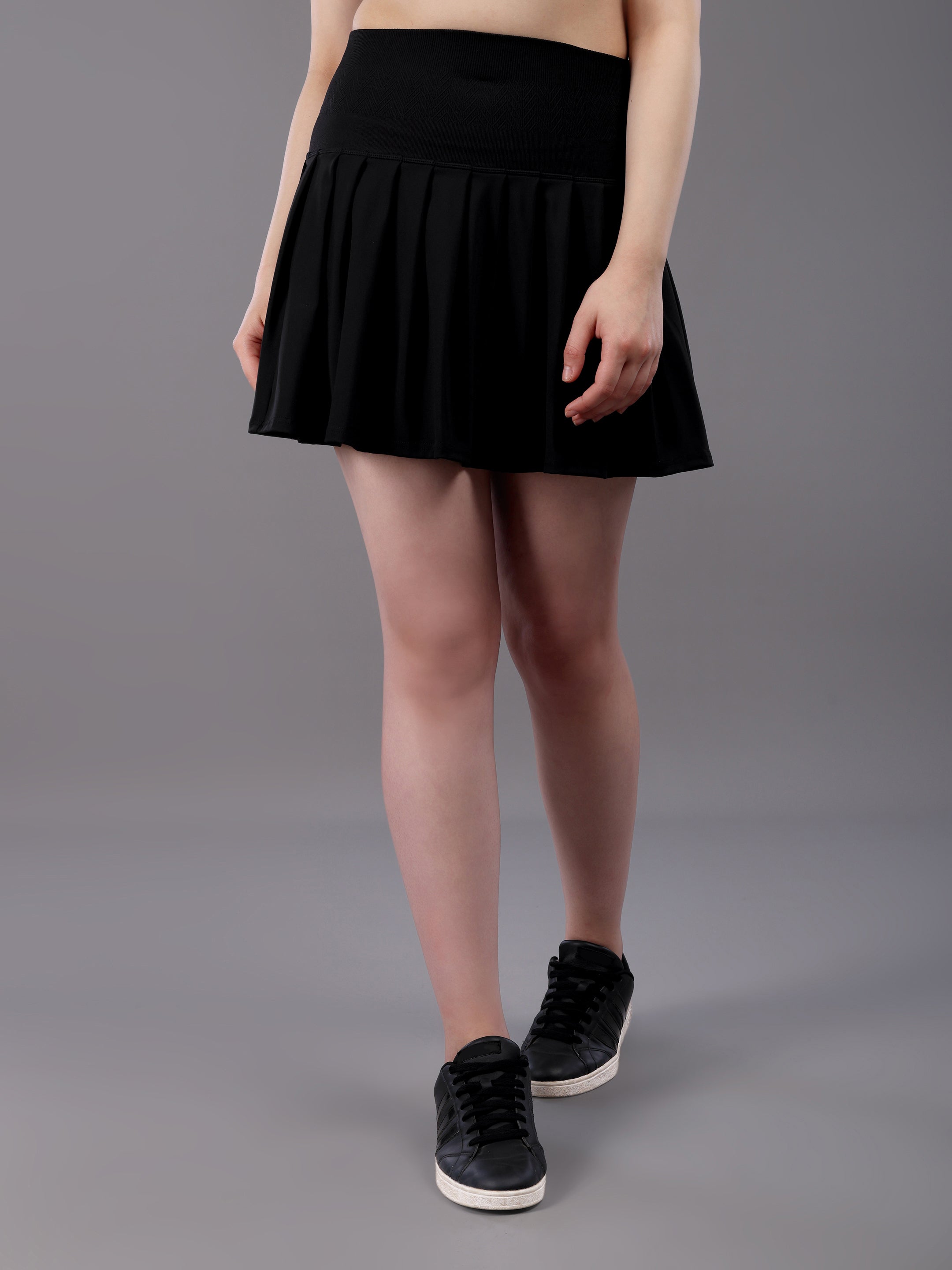 #Color_Dark Black