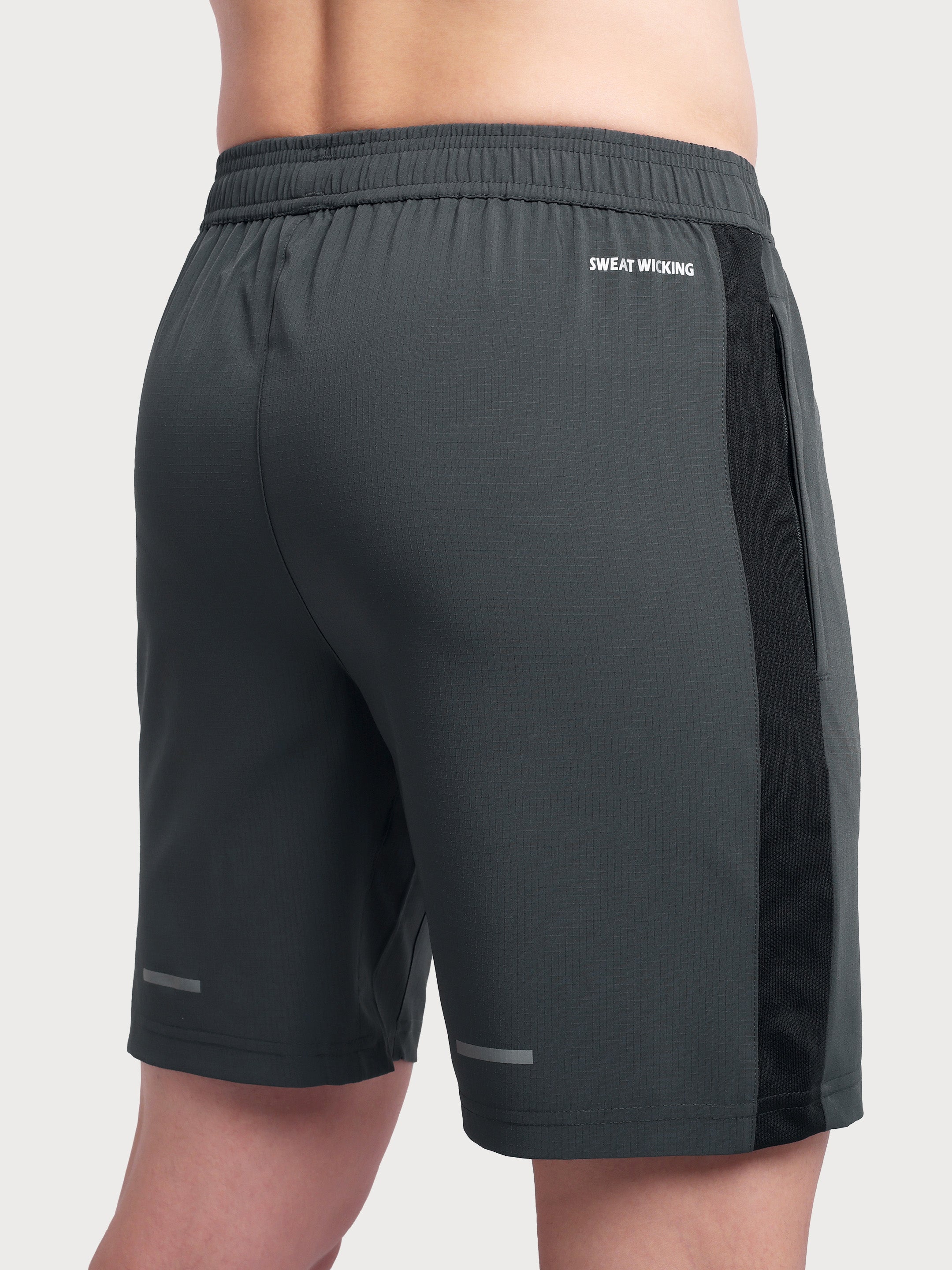 Vital Core Shorts Dark Grey